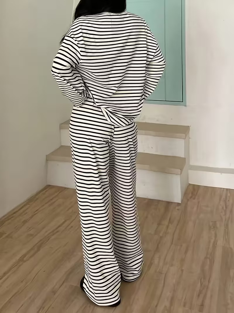 طقم نسائي جديد لخريف وشتاء 202 - مراجعة T-Shirts وسعره
